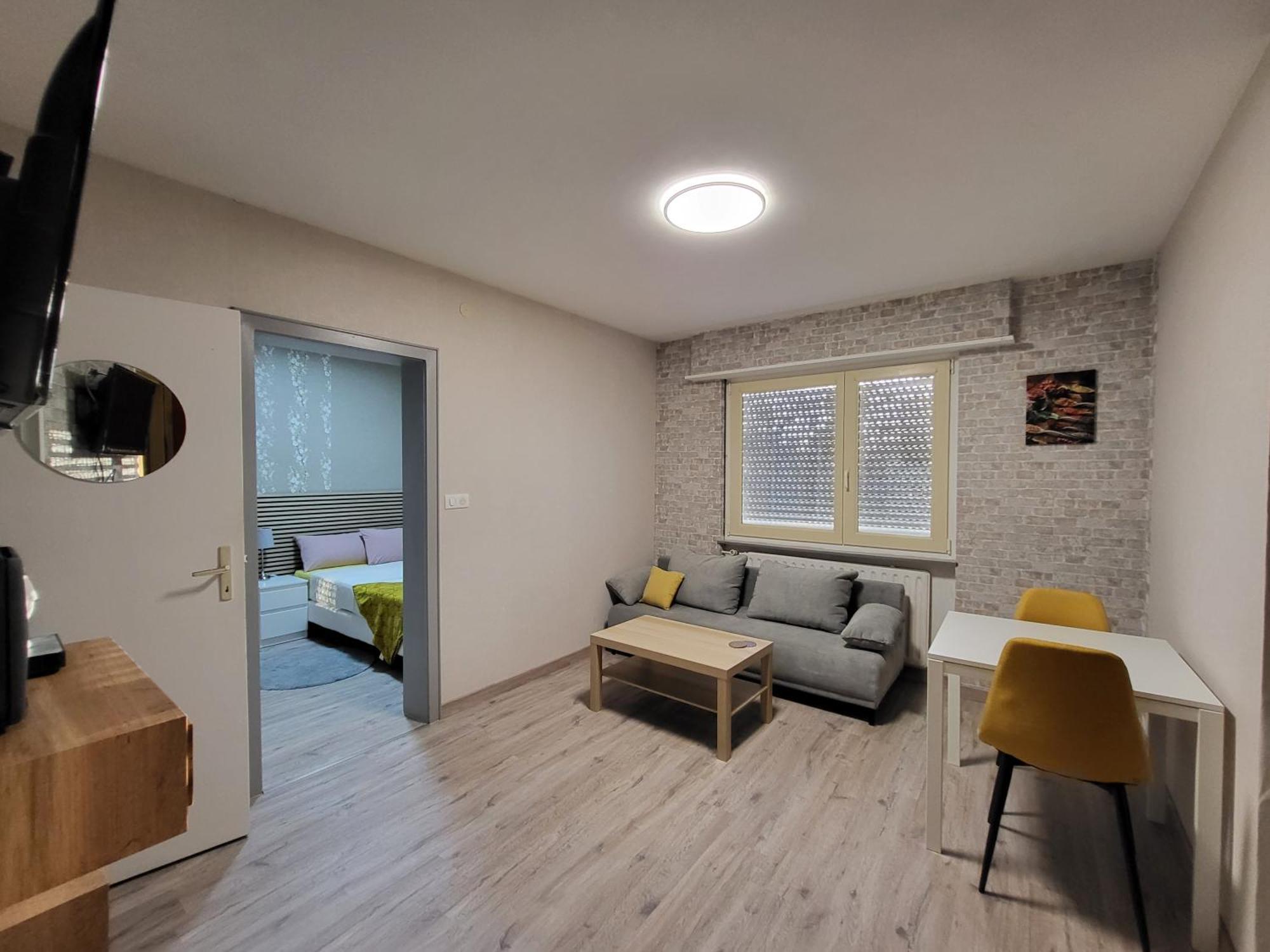 Happy Studio 47 B St Louis Сен-Луи Екстериор снимка